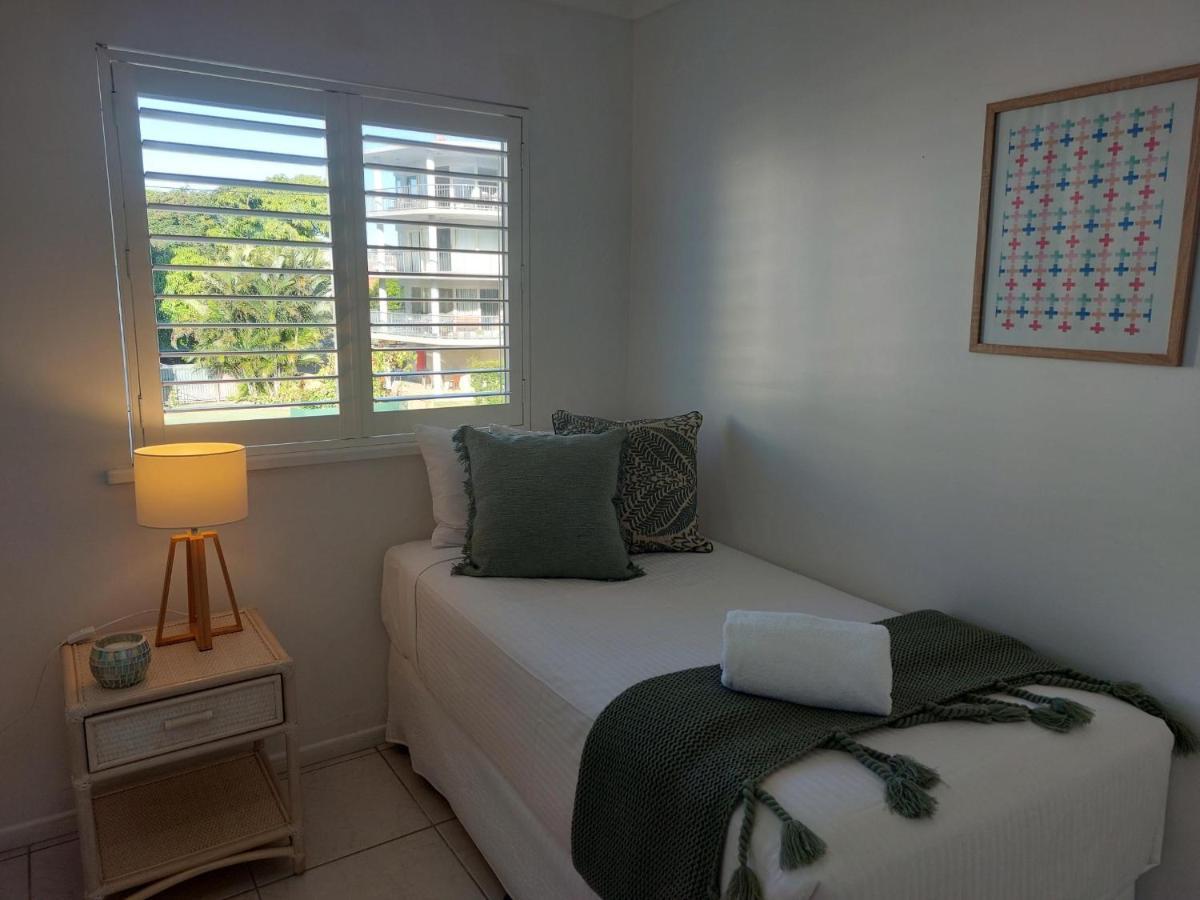 Sandy Shores Holiday Units Golden Beach ภายนอก รูปภาพ